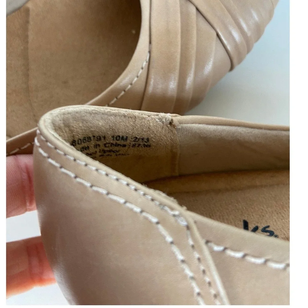 Clarks Bendables Leather Pleated Round Toe Shoes Beige 10 M Comfort Flats Career